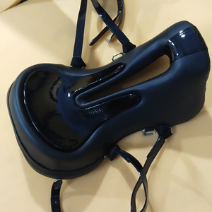 เบาะรองนั่งแบบอังกฤษสำหรับม้าทนทานอย่างยอดเยี่ยมพร้อมสายรัดพีวีซีทำจากต้นไม้ไฟเบอร์ - Product Image 1