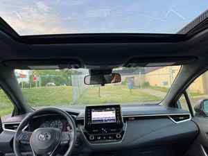 2020 T o y o t a C o l o r l a 4dr Sedan CVT Light Caja de cambios automática Turbo Gasolina Opciones eléctricas Oferta de promoción Coche a la venta - Product Image 2