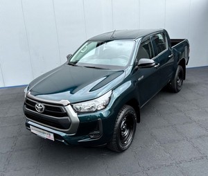 รถยนต์มือสองปี 2023 รุ่น HILUX GCC ขับเคลื่อนล้อหน้า เกียร์อัตโนมัติ 5 ที่นั่ง ระบบควบคุมความเร็วอัตโนมัติ ระบบปรับอากาศแบบแอร์  เบาะหนัง ระบบขับเคลื่อน AWD ไฟ LED สีเขียวเมทัลลิก กล้อง 360 องศา มาตรฐานยูโร 5 - Product Image 6