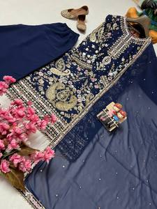 Ensemble élégant Kurti Plazzo nouvellement lancé orné de fil à paillettes de 5mm et de broderie Zari parfait pour une tenue de fête - Product Image 5