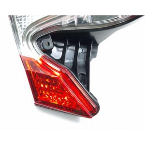 FEU STOP ARRIÈRE GAUCHE INTEGRÉ À LA PORTE TOYOTA C-HR Hybride 81590-F4010 (16>23) - Product Image 3