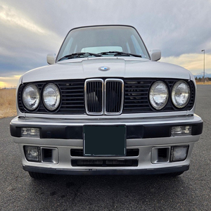 1991 B-M-W-318-i S-e-d-a-n - Product Image 1