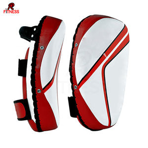 Almohadilla de Entrenamiento de Cuero Resistente Personalizada para MMA, Kickboxing, Muay Thai y Entrenamiento de Patadas - Almohadillas Curvas Protectoras - Product Image 1