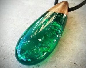 Pendentifs créatifs en résine et bois Lucite, bijoux en bois et résine et collier - Product Image 5