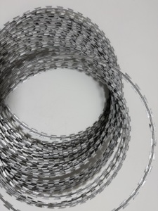 Alambre de Hierro Galvanizado de Seguridad, Alambre de Púas en Espiral Anti-Escalada para Cercas - Product Image 4