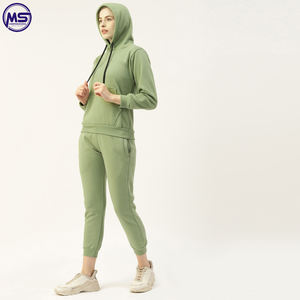 OEM ODM 2022 Ropa deportiva de algodón de alta calidad para mujer Nueva llegada Chándal de invierno Ropa cómoda transpirable de talla grande - Product Image 4