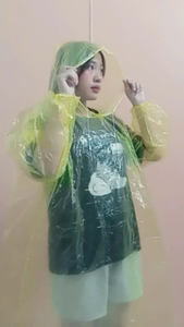 PE Imperméable Imperméable Portable Léger Jetable Extérieur Vêtements De Pluie Vietnam Usine Fourniture Prix Abordable - Product Image 6