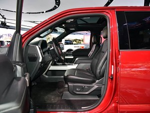 Pick-up d'occasion Super Crew 4x4 essence, transmission automatique, transmission intégrale, sièges en cuir, pneus R18, régulateur de vitesse, importé du Japon - Product Image 6