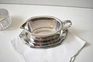 Última llegada de plata brillante acabado de latón hecho de metal decorativo salsera barcos disponibles en forma y tamaño personalizados - Product Image 5