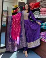 Robe Anarkali Designer Bollywood Pakistanaise de Luxe, Salwar Kameez de Qualité Supérieure avec Séquences Tendances pour Mariages et Soirées Décontractées