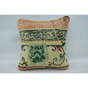 Oreiller en laine patchwork bohème Kantha 14x14 pouces Beige Floral Vintage Print Coussin décoratif pour la literie ou le sol - Product Image 1