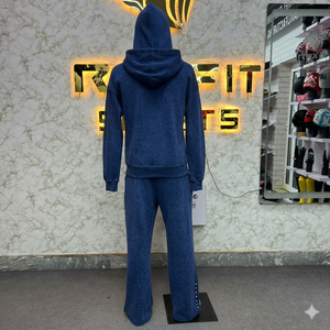 Professional High Quality OEM Services Low Price Zipper Tracksuit For Men Unique Style New Design Mens Tracksuits - Product Image 2