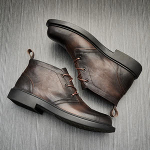 Chaussures mocassins en cuir de veau avec détails cousus à la main et soutien de la voûte plantaire, chaussures de ville pour hommes - Product Image 2