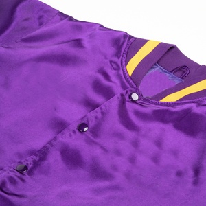 Chaqueta Varsity de Béisbol Personalizada, Chaqueta Ligera Transpirable con Estampado de Logotipo Personalizado - Product Image 4