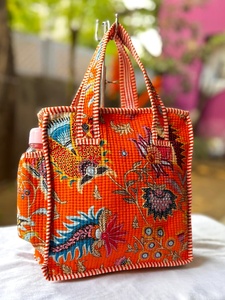 Bolsa de Mano Acolchada Hecha a Mano, Bolsa de Compras Grande de Algodón para Viajes, Regalos para Ella, Algodón Acolchado con Estampado Indio Hecho a Mano - Product Image 4