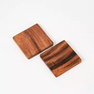 Posavasos de nogal de madera natural para bebidas para decoración del hogar y la Oficina Regalos de artesanía de media luna - Product Image 1