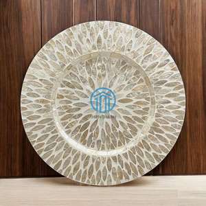 Napperon élégant en nacre incrusté de coquille de luxe pièce maîtresse pour cuisine salon restaurant et décoration de la maison - Product Image 1