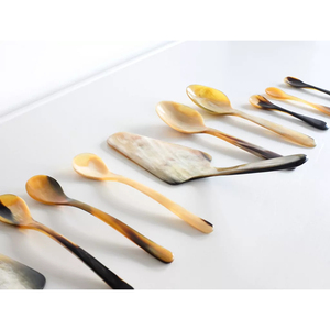 Juego de cuchara de cuerno de tamaño personalizado, cantidad a granel ecológica disponible para la venta por exportadores pulidos naturales - Product Image 1