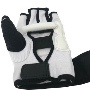 Guantes de Entrenamiento de Cuero para MMA con Paneles de Malla Transpirable, Palma Reforzada, Diseño Ligero para un Mejor Control - Product Image 5