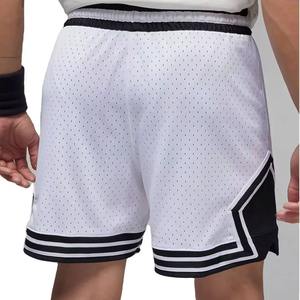 Pantalones cortos de gimnasio OEM Mash con tira reflectante, pantalones cortos de Entrenamiento Personalizados para hombres, pantalones cortos de malla de moda para correr de baloncesto para hombres transpirables - Product Image 2