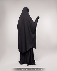 Jilbab avec poignets élastiques et longueur de cheville robe islamique fonctionnelle et confortable pour un mouvement facile pendant la prière - Product Image 3