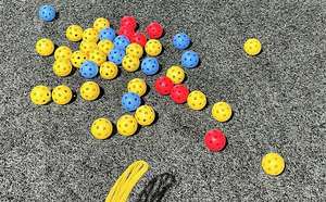 Balles de hockey de haut fabricant Meilleures ventes Balles de hockey de Offre Spéciale bon marché avec design personnalisé Balles de hockey de style nouveau à vendre - Product Image 3