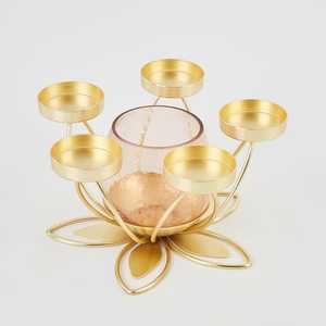 Bougeoirs de table décoratifs de luxe en or avec fleurs pour la maison - Product Image 2