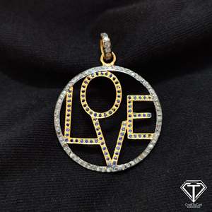 Colgante de Plata de Ley con Inicial de Amor y Diamantes Pavé, 29mm - Product Image 3