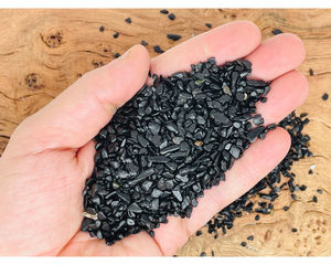 คริสตัลแบล็คทัวร์มาลีนแบบชิปส์ หินธรรมชาติบดละเอียด รูปทรงไม่สม่ำเสมอ ขนาด 3 ถึง 5 มม. ขายส่งจำนวนมาก - Product Image 1