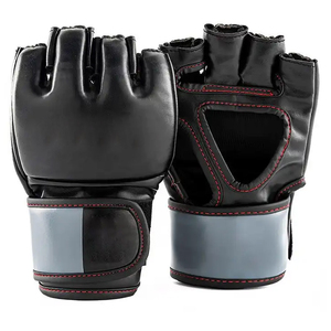 Gants de boxe MMA de qualité supérieure, respirants, design unique, personnalisation des couleurs noir et gris. - Product Image 1