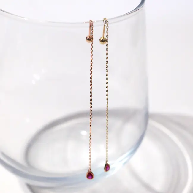 [Artpierce] 14K oro gota de agua rubí cúbico cadena Piercing estableciéndose como una marca superior en la industria de la joyería
