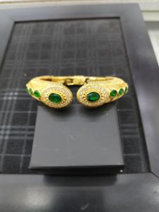 Bracelet en argent plaqué or de luxe avec pierres de couleur émeraude verte, pierres lourdes, style arabe, bijoux pour femmes, vente en gros - Product Image 3