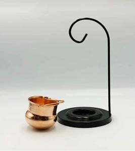 Brûleur d'encens suspendu en cuivre artisanal traditionnel avec support pour temple, salle de prière, décoration spirituelle et usage quotidien - Product Image 5