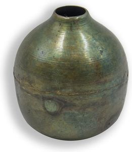 Vases à fleurs en fer métalliques artistiques exquis avec des motifs floraux en relief uniques pour une maison élégante et des décorations florales - Product Image 1