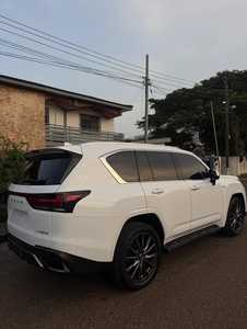 Lexus LX600 2022 Usado con Todas las Opciones - Product Image 5