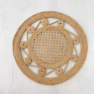 เสื่อหวาย Flores ผลิตภัณฑ์ที่เป็นมิตรต่อสิ่งแวดล้อมทำจากแผ่นรองจานของตกแต่งโต๊ะในเวียดนามขายส่ง - Product Image 1