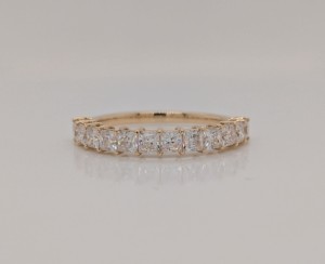 Anillo de compromiso y aniversario con diamante de laboratorio de corte princesa de 1.20 ct, banda de eternidad con engaste de puntas, de oro macizo de 14K blanco/amarillo para - Product Image 1
