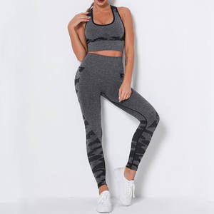 Ensemble de Yoga Personnalisable pour Femme Design par Sublimation Pantalon Court et Manches Courtes Grande Taille Prix - Product Image 1