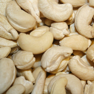 Best Price Organic Raw Cashew <b>Nuts</b>/<b>Kernels</b> for Wholesale Europe Standard - Product Image 1