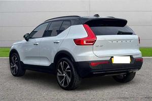 VOLVO XC40 USADO CON VOLANTE A LA IZQUIERDA/DERECHA - Product Image 3