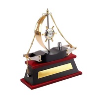 Ensemble de bureau élégant Regal Incorporation, très demandé, avec base en bois et métal, horloge et porte-stylo