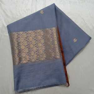 Élégante écharpe en soie et coton de Banarasi, tissu satiné - Product Image 1