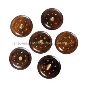 Porte-brûleur d'encens en bois avec incrustation en laiton pour décoration extérieure et intérieure - Product Image 3