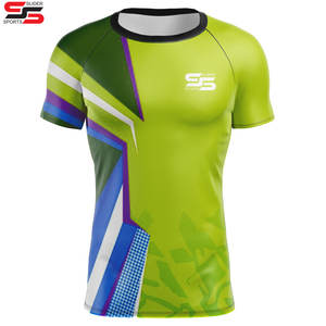 Vente en gros de chemises de compression de gymnastique à séchage rapide imprimées de logo personnalisé pour hommes - Product Image 3