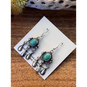Pendientes Colgantes Betta Lee Kingman de Turquesa y Plata de Ley en Forma de Gota de Agua, Diseño Elegante - Product Image 2