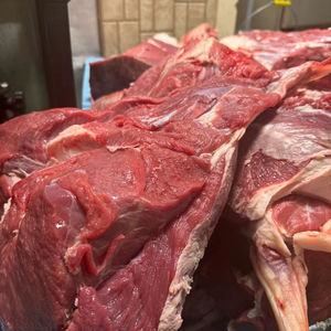 Viande de bœuf halal fraîche congelée, viande de bœuf halal en carcasses, prix de gros, bonne qualité, congelée - Product Image 1