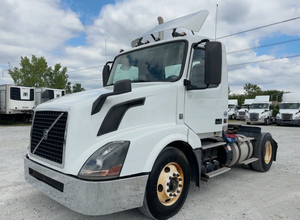 Los camiones seminuevos 2016 V0.VO VNL42 S/A Sem1 más vendidos disponibles para la venta - Product Image 4