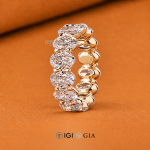 แหวนเพชรทรงรีแบบ Eternity Band, แหวนแต่งงานแบบ Eternity Band ตัวเรือนแบบ Shared Prong, แหวนเพชรเพาะเลี้ยงสำหรับโอกาสครบรอบสำหรับเธอ, สวมใส่สบายทุกวัน - Product Image 2