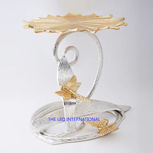 Plateau à gâteau décoratif en métal plaqué or, support à gâteau de luxe de haute qualité pour la décoration de fête de cuisine de mariage - Product Image 4