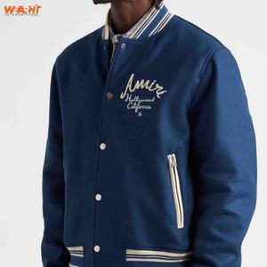 Fabricante OEM de alta calidad de la Universidad de los hombres de béisbol personalizado Bomber Letterman cuero Varsity chaqueta soporte bordado para el invierno - Product Image 2